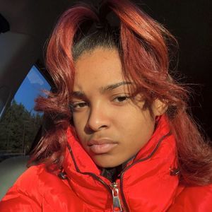 Meet your Posher, Yonah